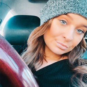 Meet your Posher, Hailey